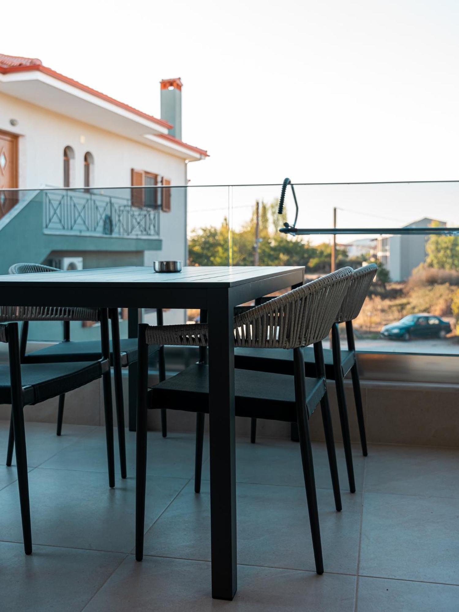 Antony'S Luxury Apartments Nikiti  Bagian luar foto