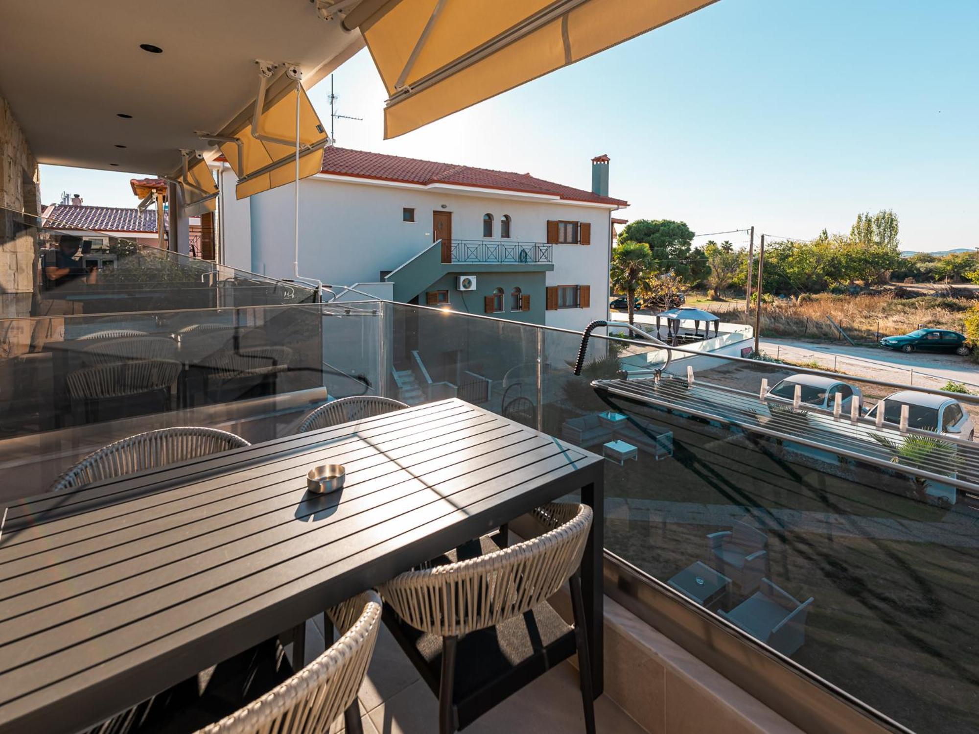 Antony'S Luxury Apartments Nikiti  Bagian luar foto