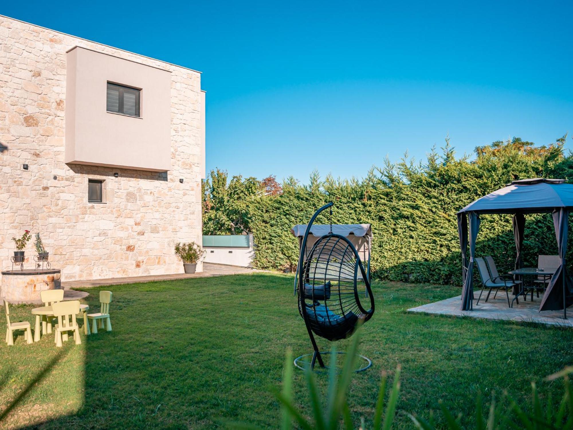 Antony'S Luxury Apartments Nikiti  Bagian luar foto