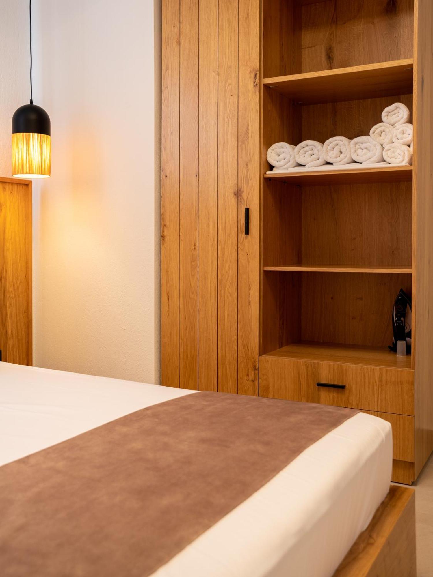 Antony'S Luxury Apartments Nikiti  Bagian luar foto