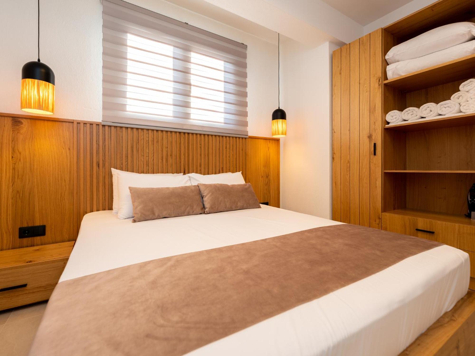 Antony'S Luxury Apartments Nikiti  Bagian luar foto