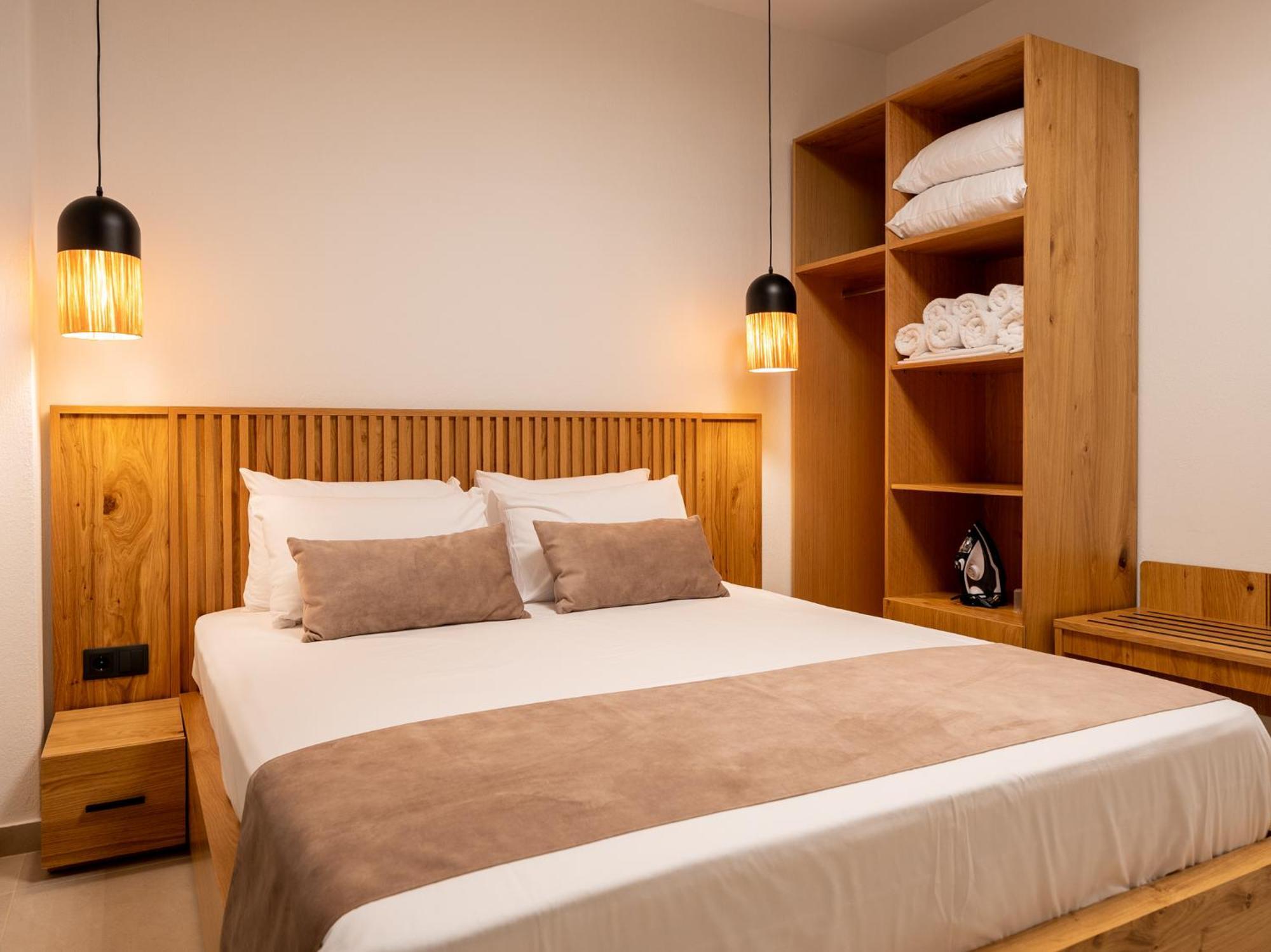 Antony'S Luxury Apartments Nikiti  Bagian luar foto