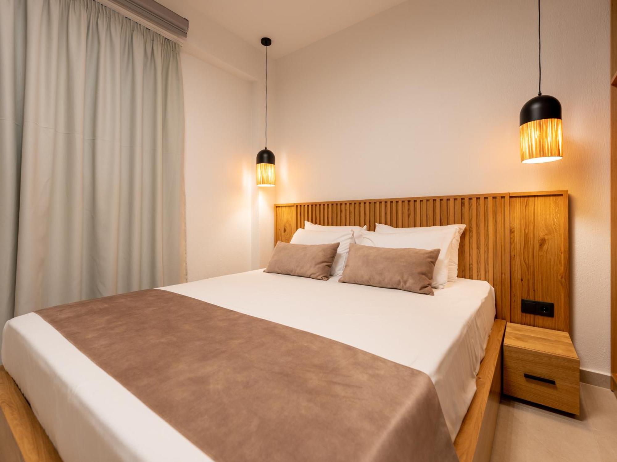 Antony'S Luxury Apartments Nikiti  Bagian luar foto